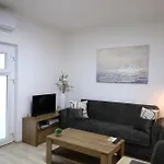 Ana House With Apartments